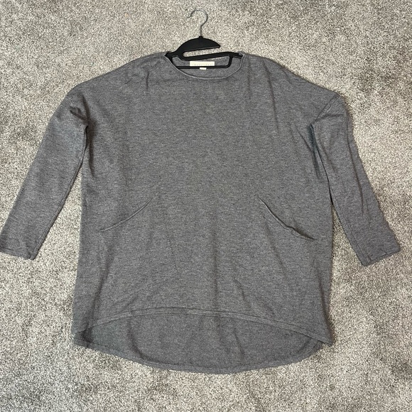 lovestitch Tops - Lovestitch Heather Gray Knit Sweatshirt Women’s Small Oversized EUC